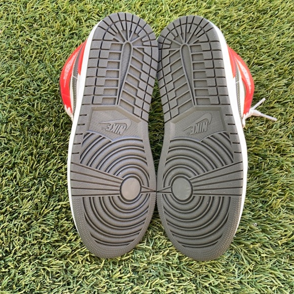 Air Jordan 1 Mid SE - Picture 5 of 5